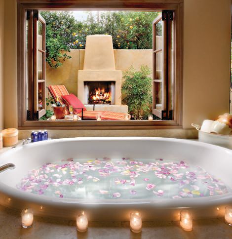 Unwind at the Alvadora Spa’s Aqua Dolce Suite and Garden PHOTO COURTESY OF: ROYAL PALMS RESORT AND SPA